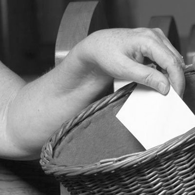 Материальное служение в контесте собрания