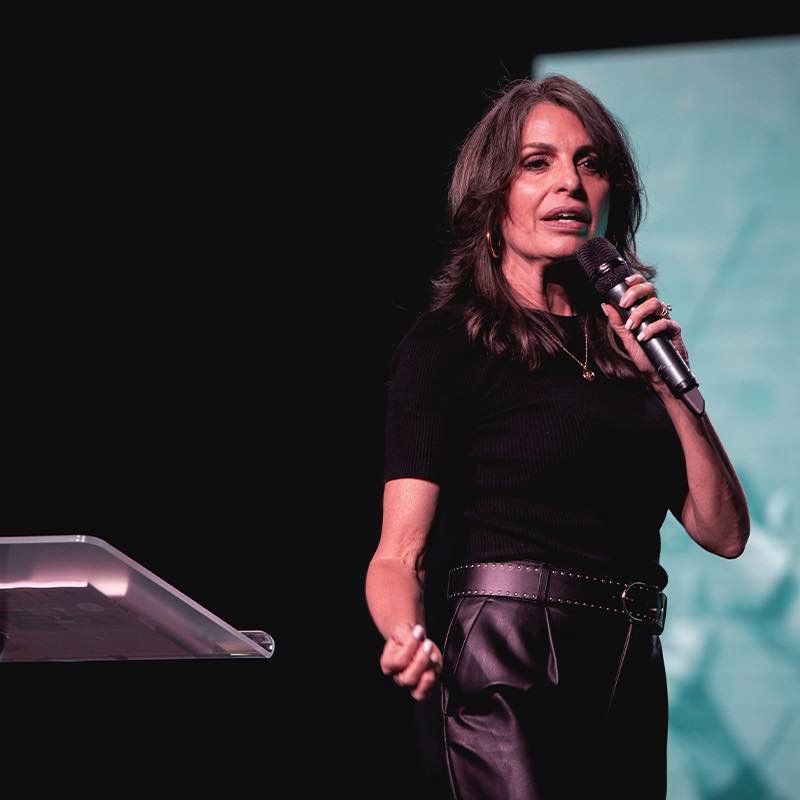 RISE 2021 | Author Lisa Bevere episode artwork