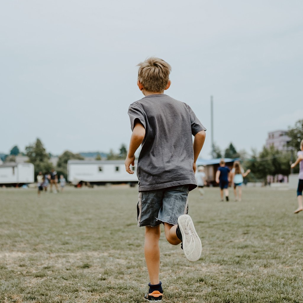 အားယူ၍ရဲရင့်ပါ။