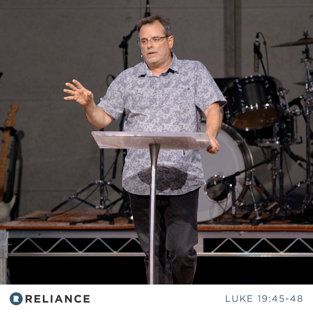 Luke 19:45-48 episode artwork